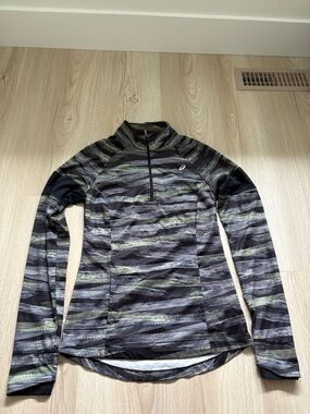 Asics quarter zip longsleeve